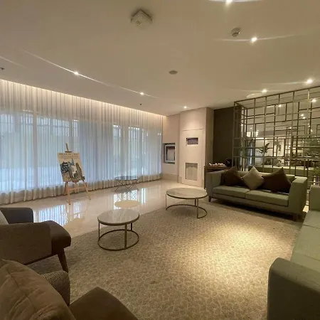 200Mbps Wifi, Luxury Condo Near Ayala