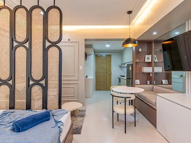 Luxury Near Ayala 200mbps Wifi Tabok