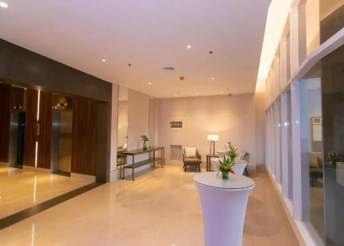 Luxury Near Ayala 200mbps Wifi * Tabok